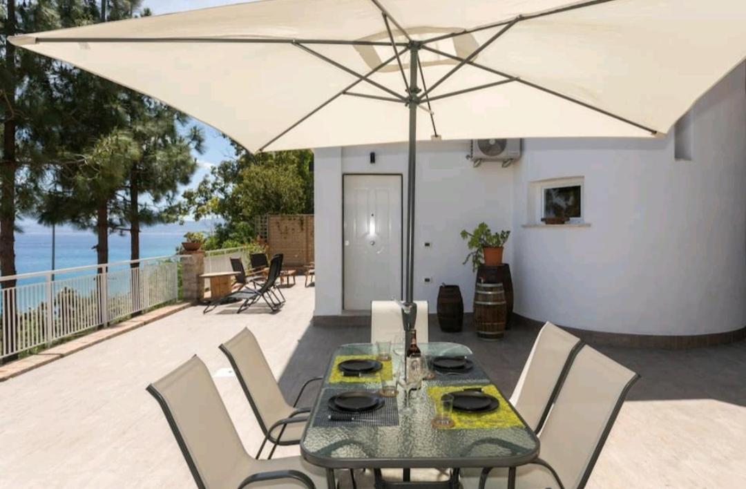 Сasa de vacaciones Villa's On The Beach, Swimming Pool A/c